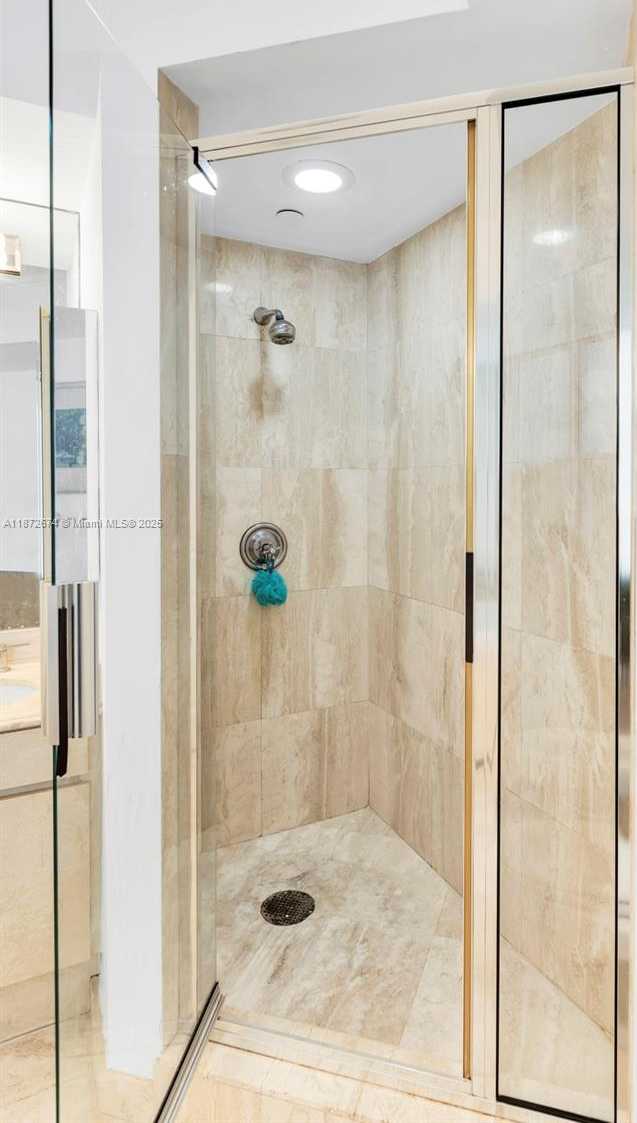 Small Image of 18671 COLLINS AVE #604, Sunny Isles Beach Number 19