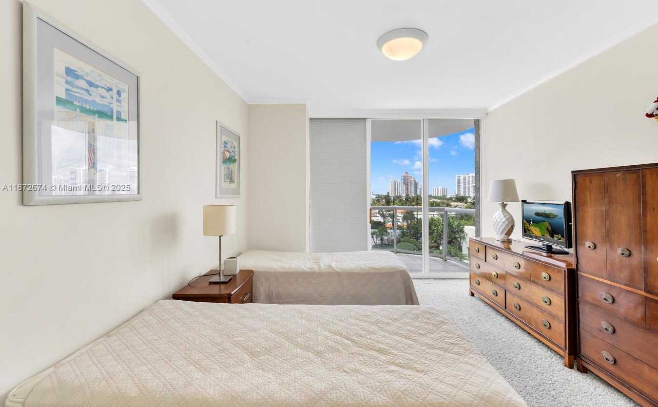 Small Image of 18671 COLLINS AVE #604, Sunny Isles Beach Number 21