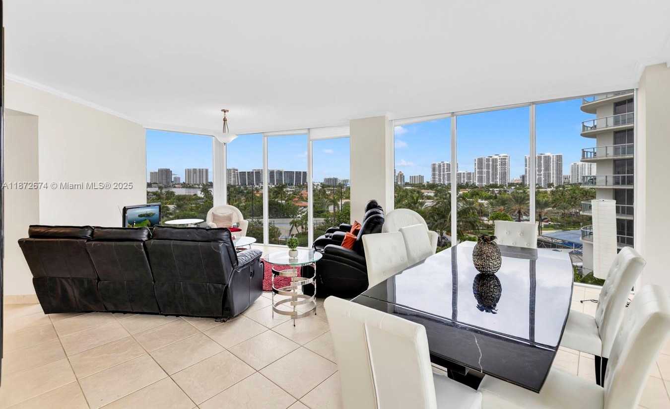 Small Image of 18671 COLLINS AVE #604, Sunny Isles Beach Number 4