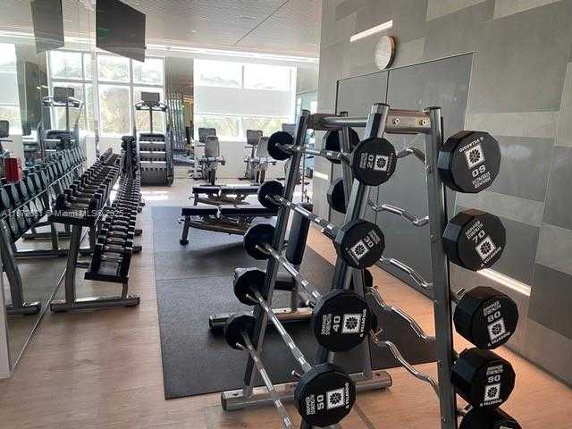 Small Image of 1455 OCEAN DR #904, Miami Beach Number 26