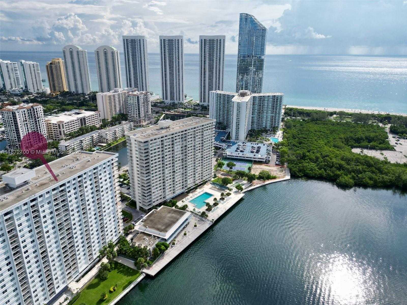 Small Image of 500 BAYVIEW DR #1921, Sunny Isles Beach Number 24