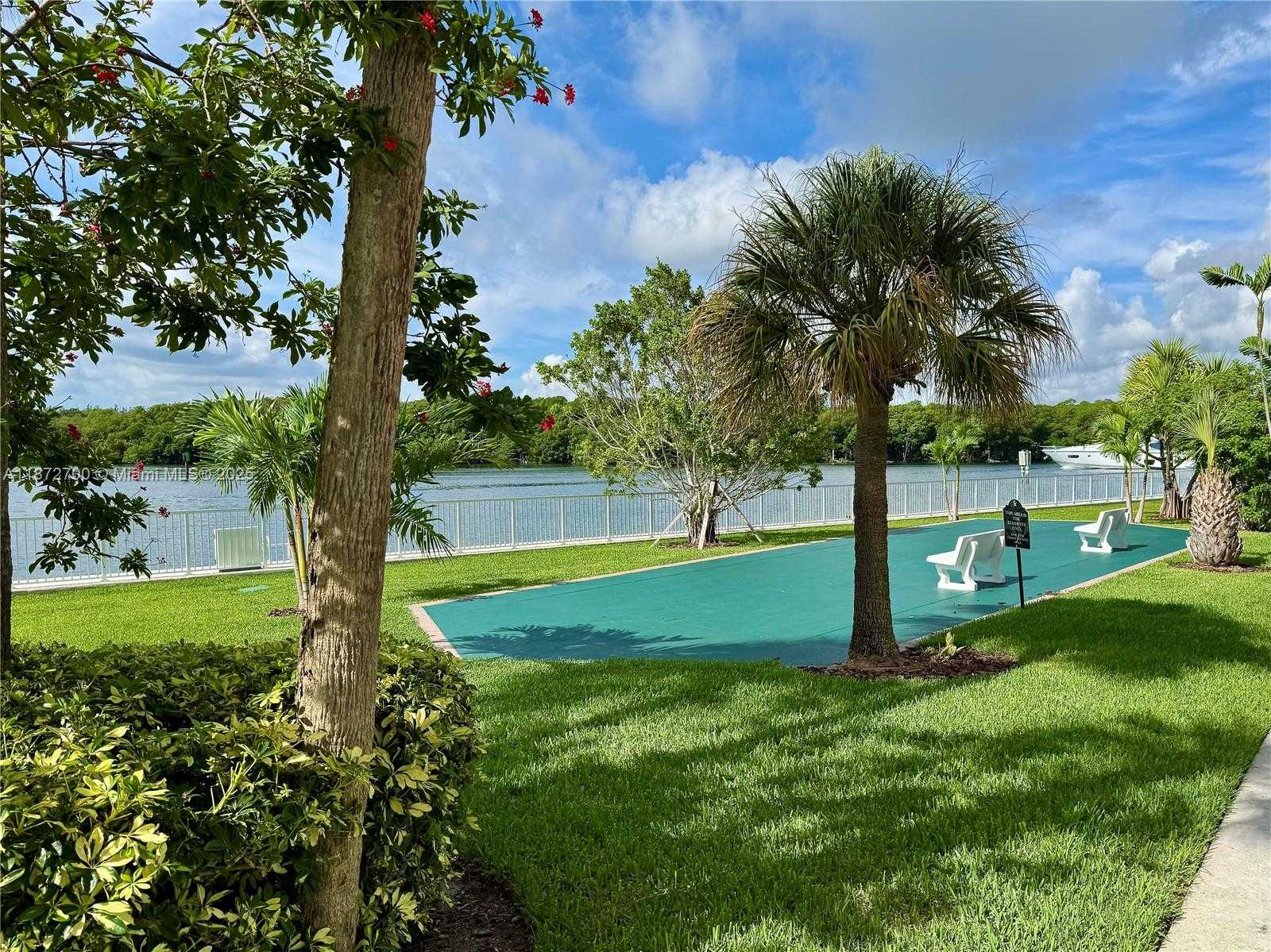 Small Image of 500 BAYVIEW DR #1921, Sunny Isles Beach Number 31