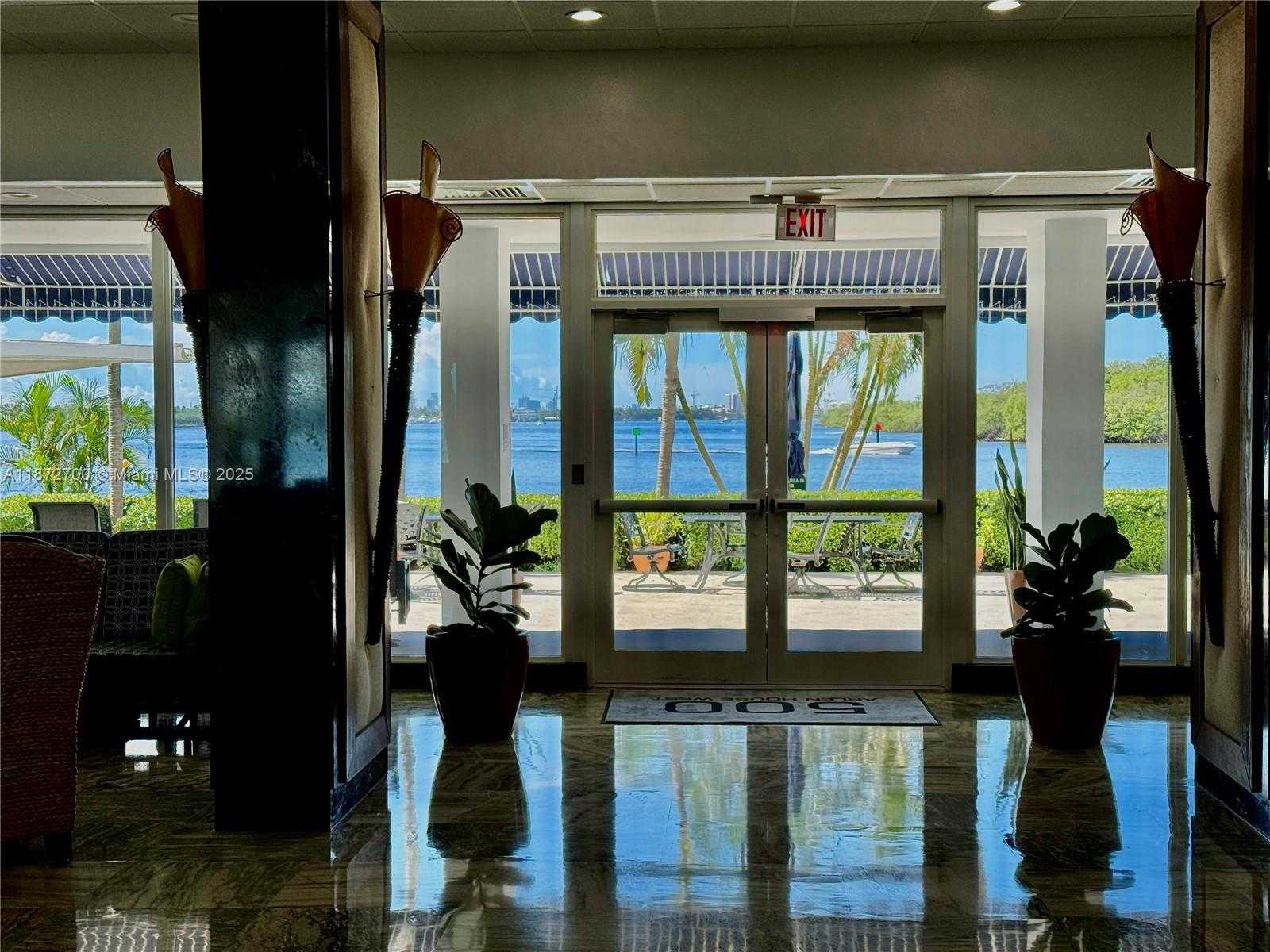 Small Image of 500 BAYVIEW DR #1921, Sunny Isles Beach Number 38