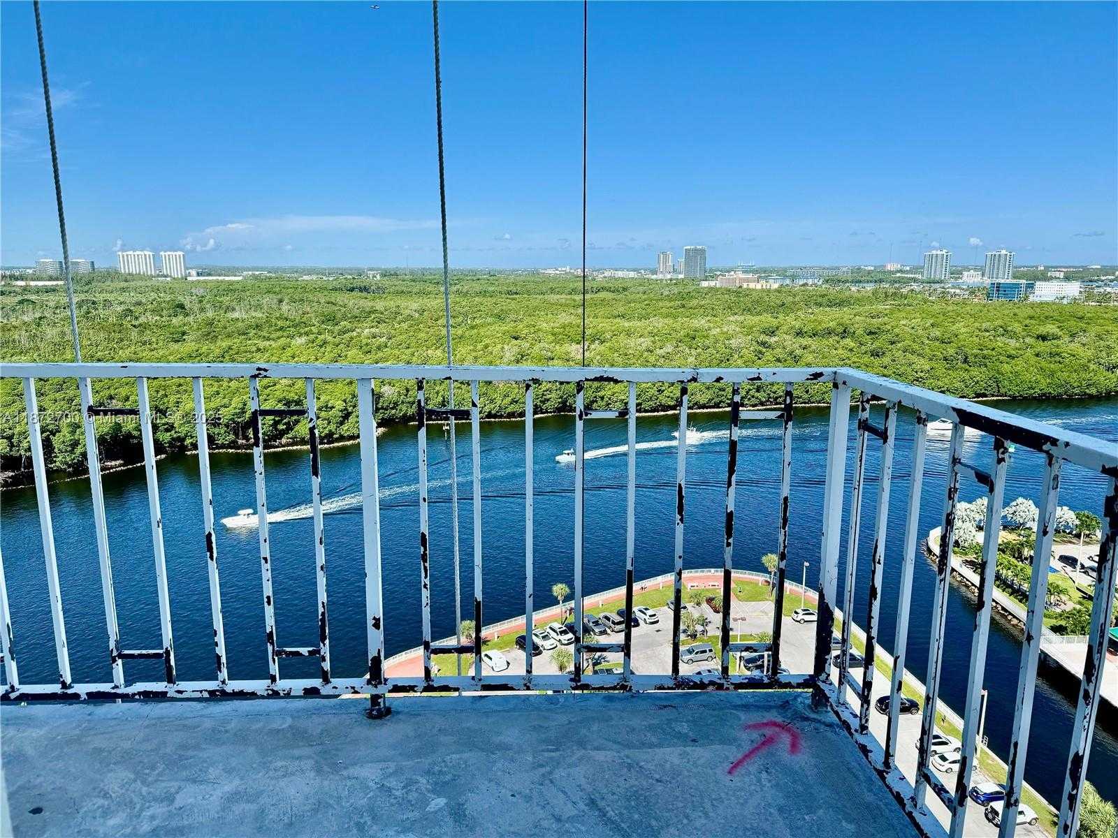 Small Image of 500 BAYVIEW DR #1921, Sunny Isles Beach Number 40