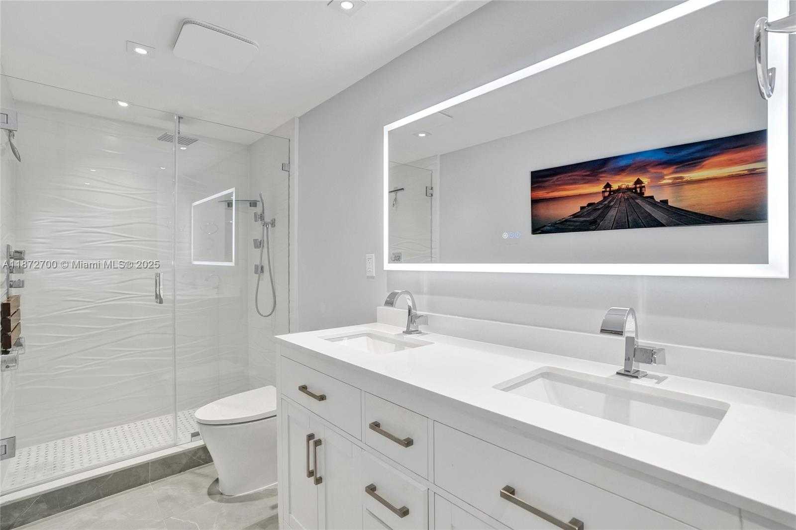 Small Image of 500 BAYVIEW DR #1921, Sunny Isles Beach Number 5