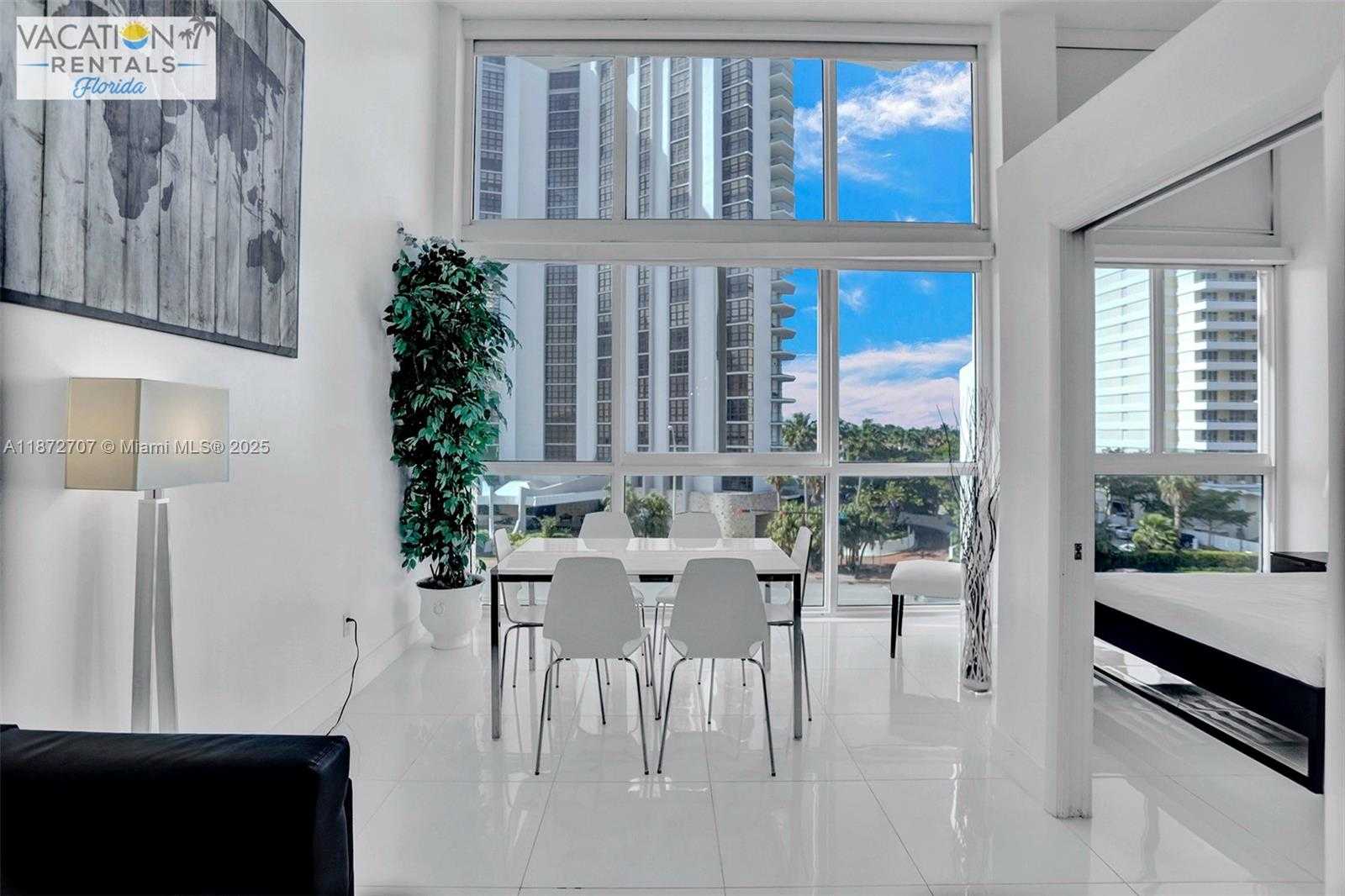 Small Image of 5445 COLLINS AVE #BAY-14, Miami Beach Number 12