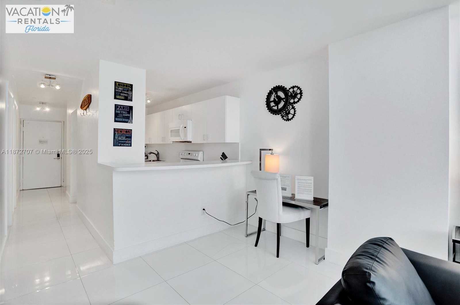 Small Image of 5445 COLLINS AVE #BAY-14, Miami Beach Number 15