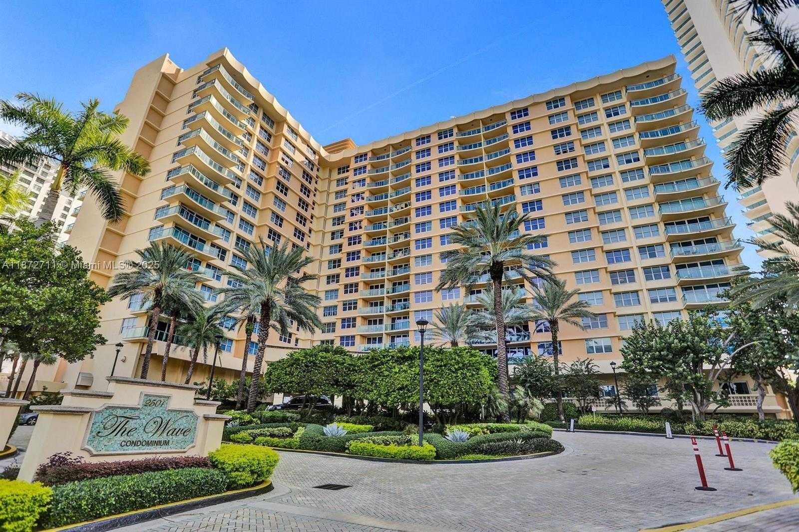 Small Image of 2501 SOUTH OCEAN DR #1418, Hollywood Number 9