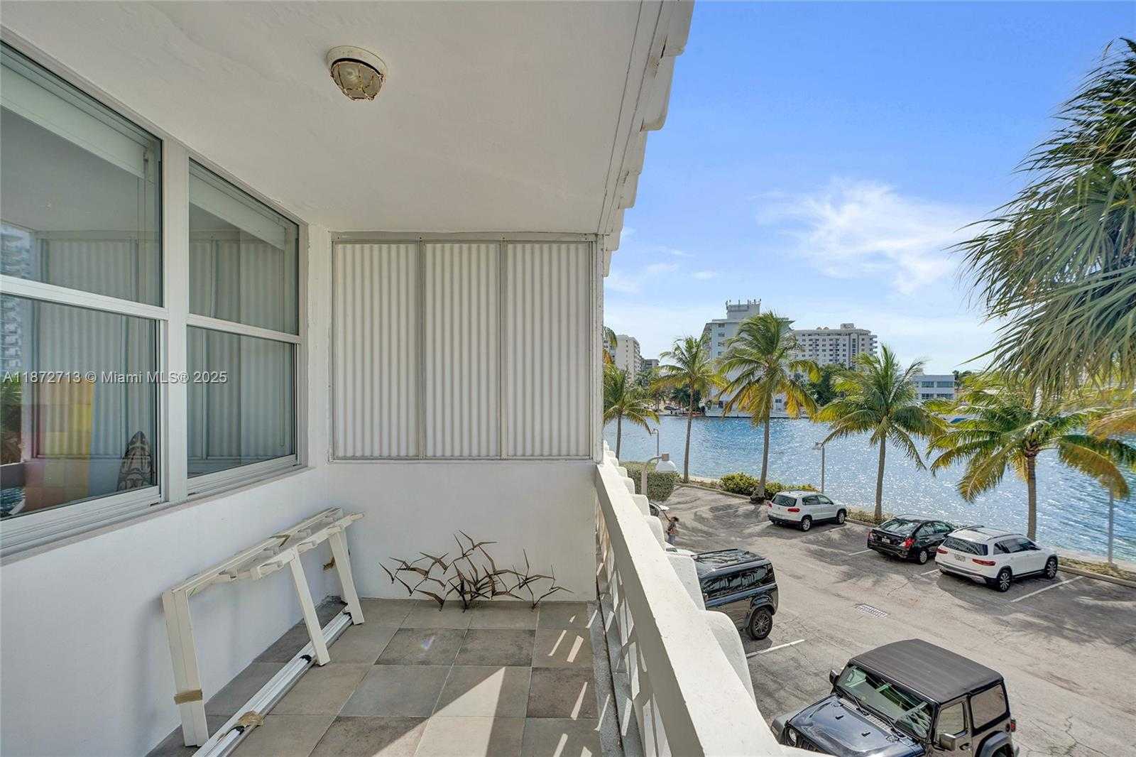 Small Image of 20 ISLAND AVE #211, Miami Beach Number 12