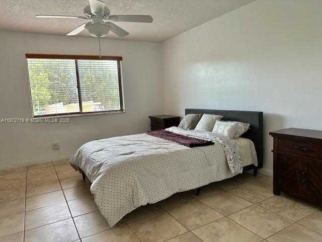 Small Image of 437 LAKEVIEW DR #201, Weston Number 10