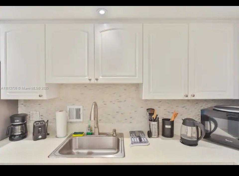 Small Image of 4001 SOUTH OCEAN DR #7L, Hollywood Number 13