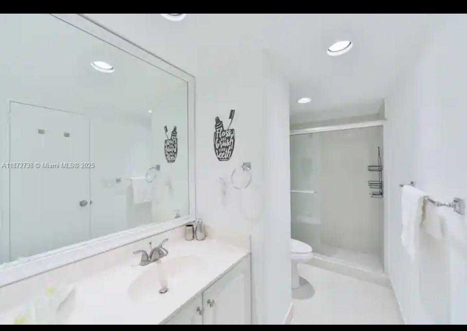 Small Image of 4001 SOUTH OCEAN DR #7L, Hollywood Number 19