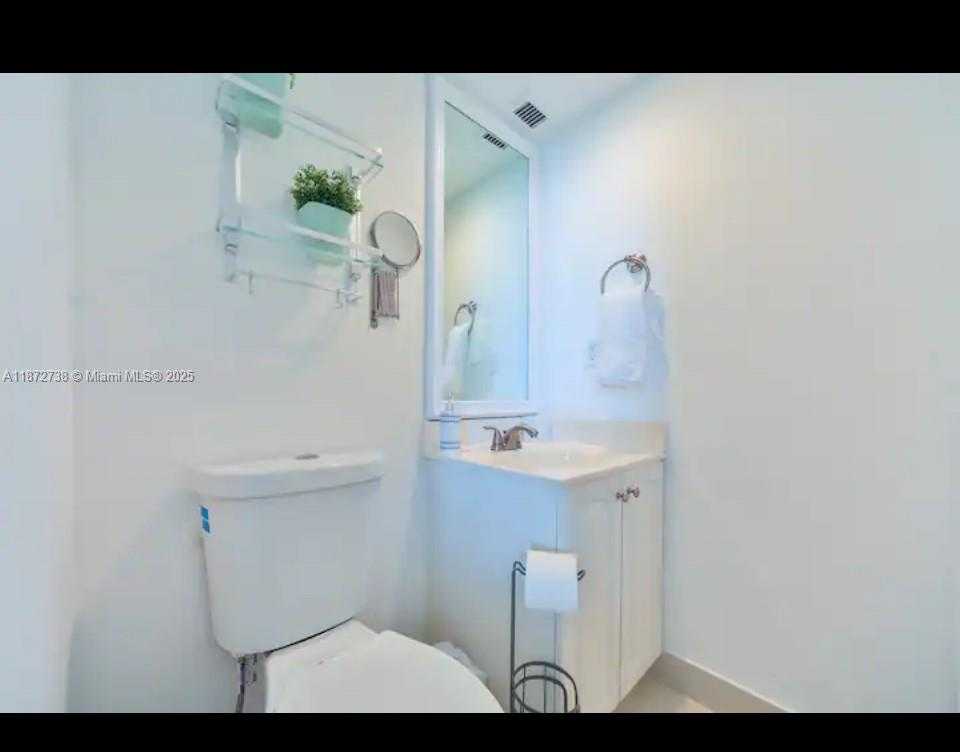 Small Image of 4001 SOUTH OCEAN DR #7L, Hollywood Number 22
