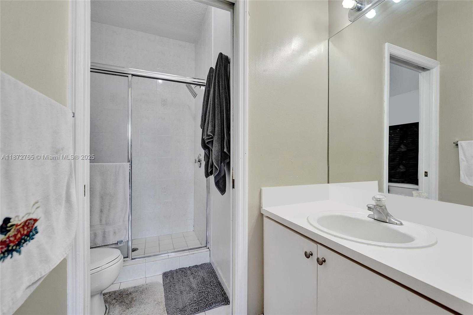 Small Image of 603 SOUTH WEST 107TH AVE #1701, Pembroke Pines Number 14