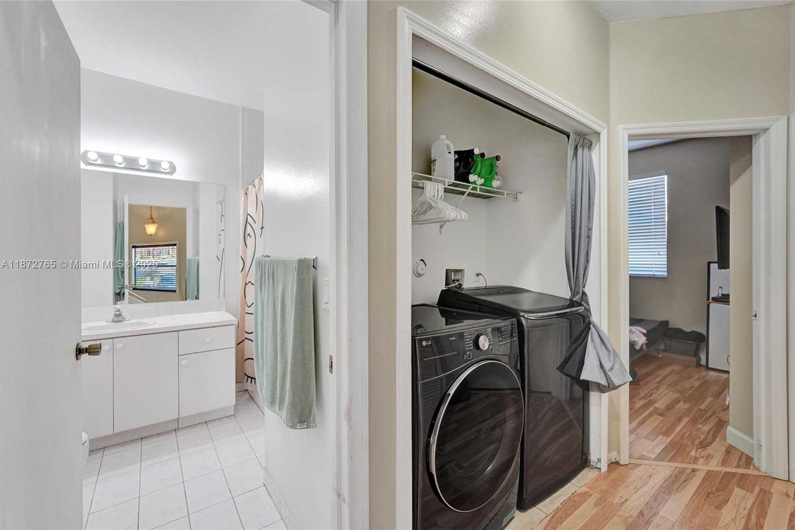 Small Image of 603 SOUTH WEST 107TH AVE #1701, Pembroke Pines Number 19