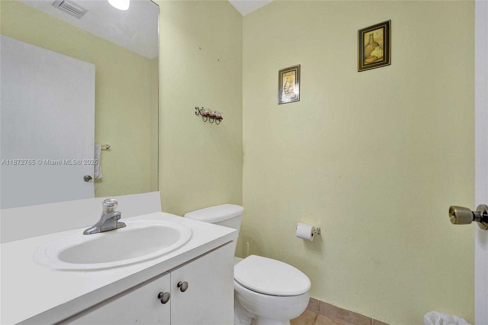 Small Image of 603 SOUTH WEST 107TH AVE #1701, Pembroke Pines Number 9
