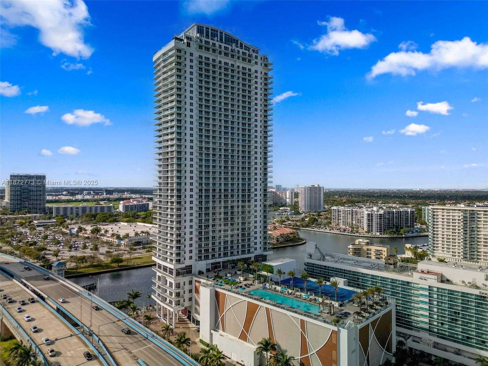 Small Image of 4010 SOUTH OCEAN DR #T3607, Hollywood Number 3
