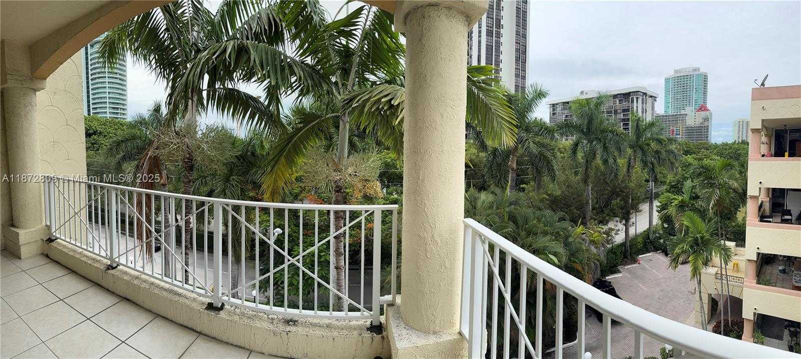 Small Image of 1824 BRICKELL AVE #4B, Miami Number 18