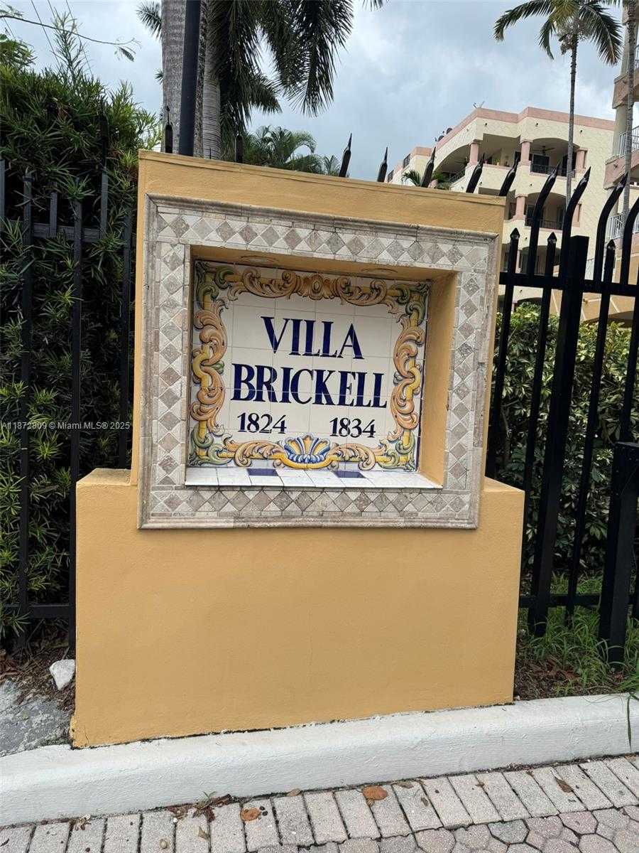 Small Image of 1824 BRICKELL AVE #4B, Miami Number 2