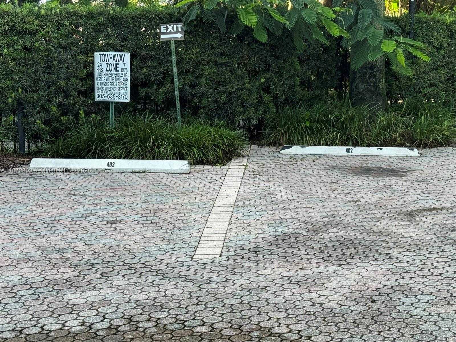 Small Image of 1824 BRICKELL AVE #4B, Miami Number 40