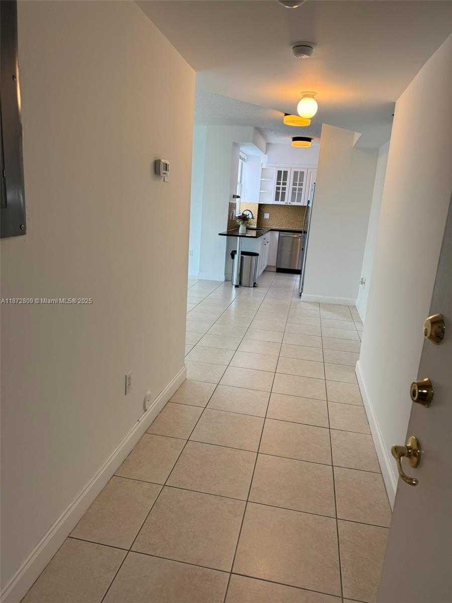 Small Image of 1824 BRICKELL AVE #4B, Miami Number 6
