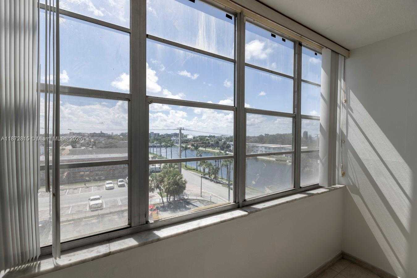 Small Image of 2025 NORTH EAST 164TH ST #510, North Miami Beach Number 10