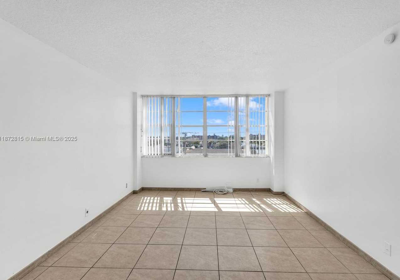 Small Image of 2025 NORTH EAST 164TH ST #510, North Miami Beach Number 12