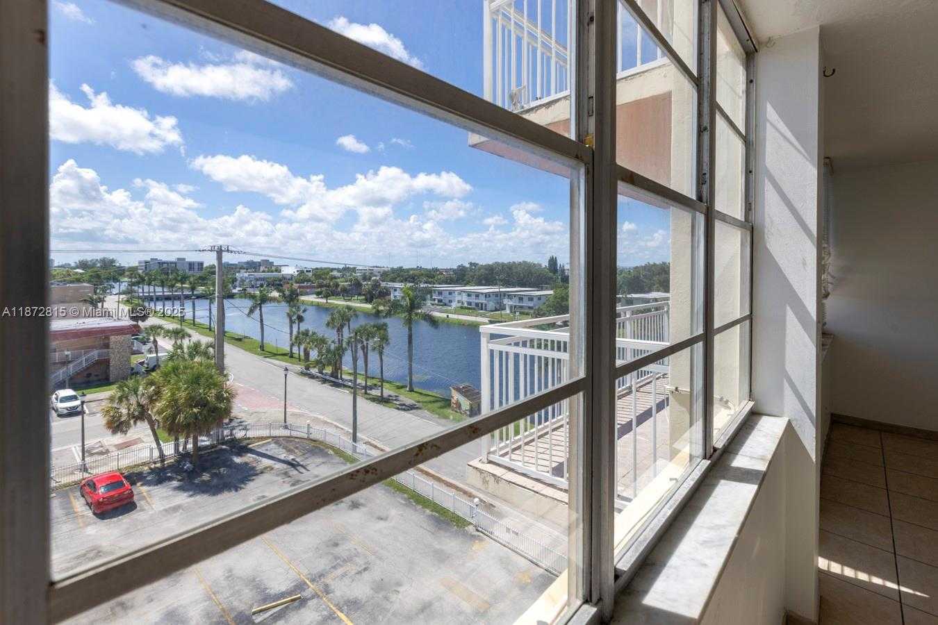 Small Image of 2025 NORTH EAST 164TH ST #510, North Miami Beach Number 4