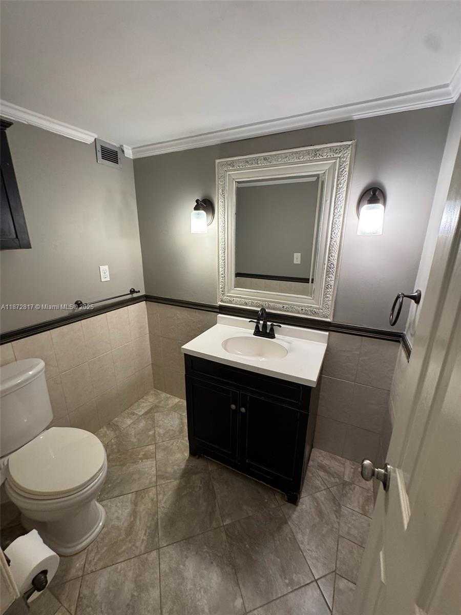 Small Image of 2780 NORTH EAST 183RD ST #301, Aventura Number 17