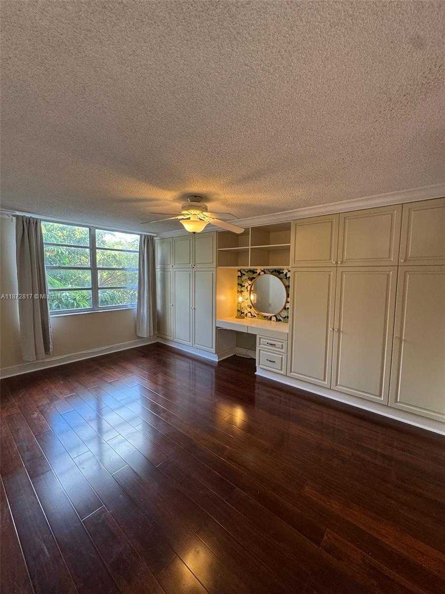 Small Image of 2780 NORTH EAST 183RD ST #301, Aventura Number 9