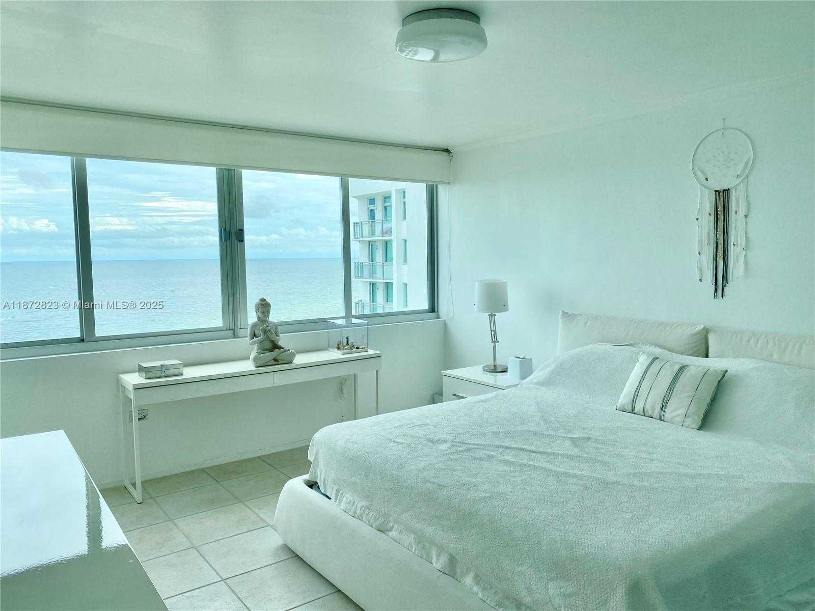 Small Image of 7135 COLLINS AVE #1806, Miami Beach Number 21
