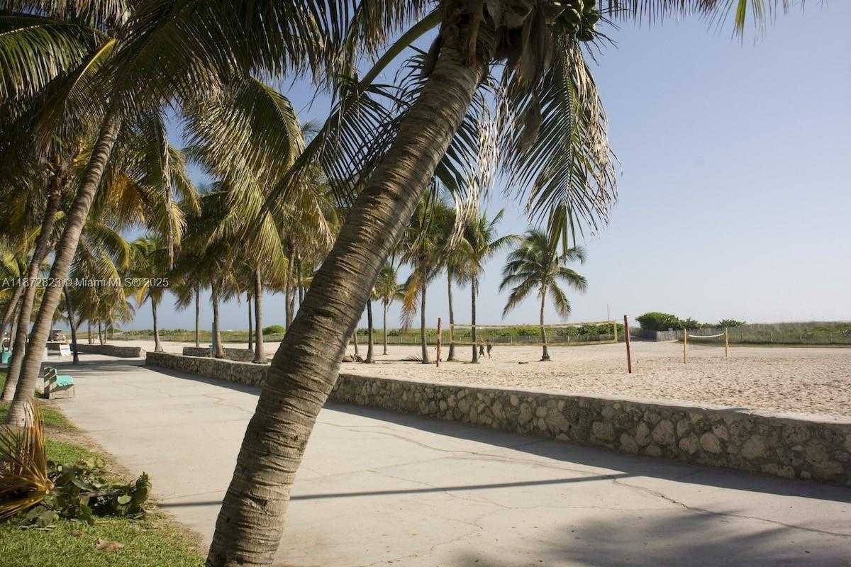 Small Image of 7135 COLLINS AVE #1806, Miami Beach Number 34