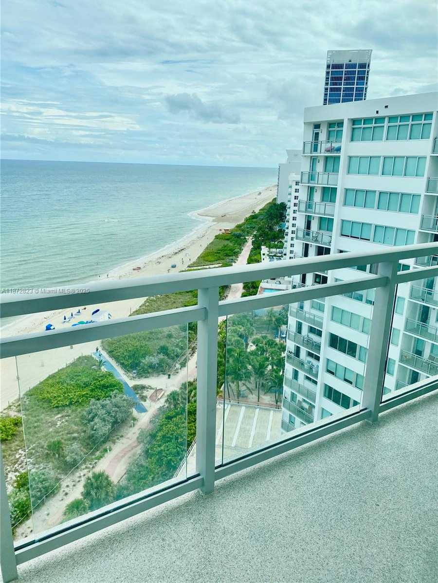 Small Image of 7135 COLLINS AVE #1806, Miami Beach Number 4