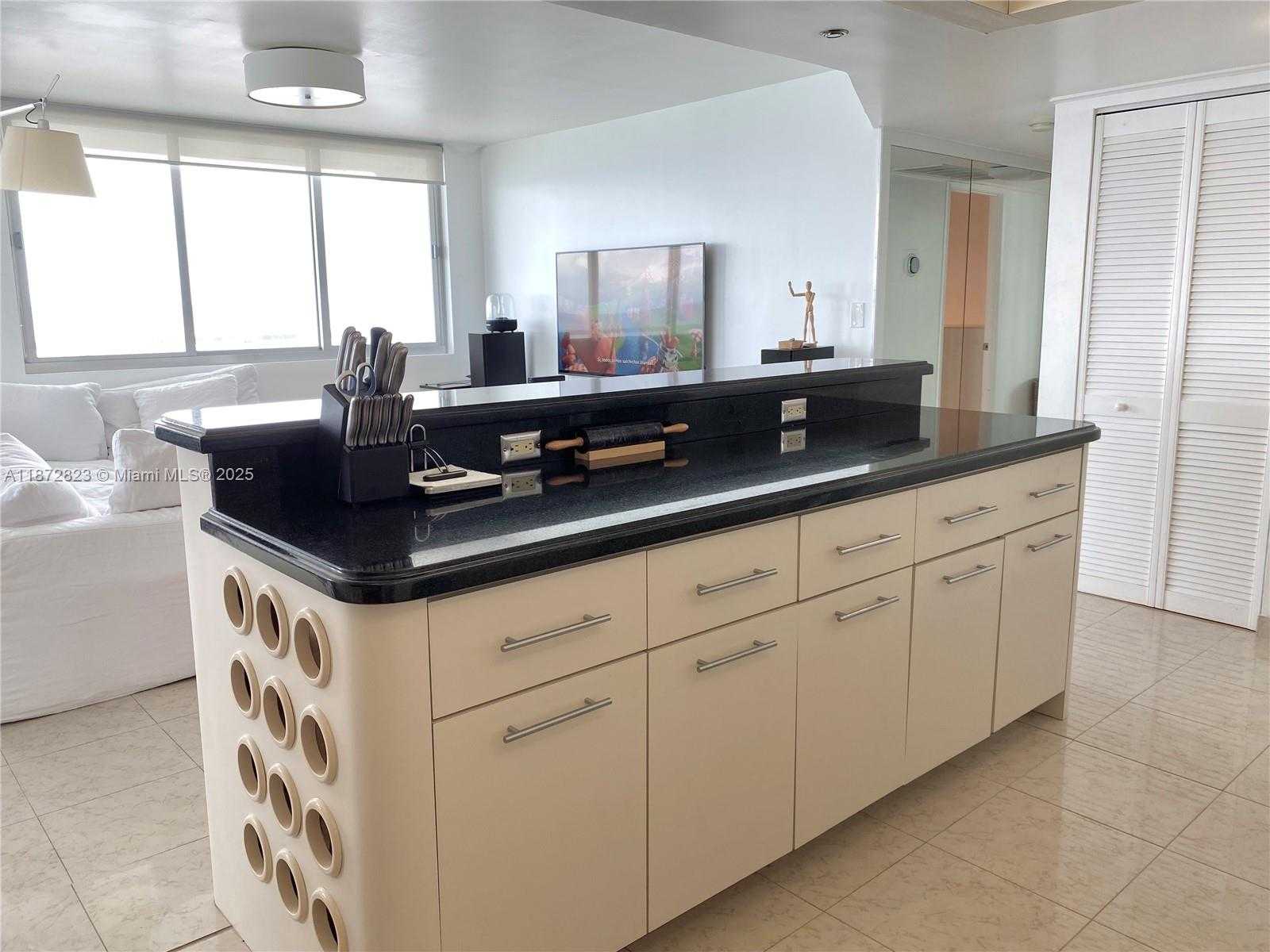 Small Image of 7135 COLLINS AVE #1806, Miami Beach Number 7