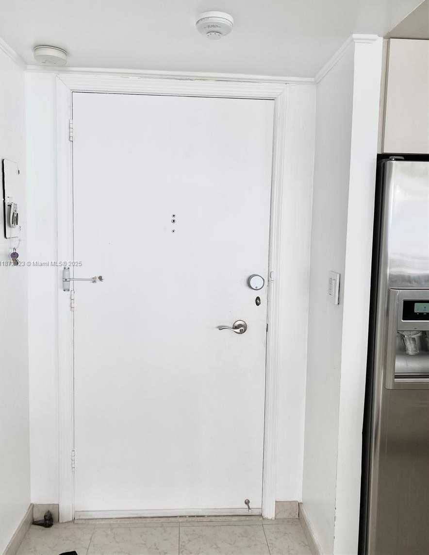 Small Image of 7135 COLLINS AVE #1806, Miami Beach Number 9