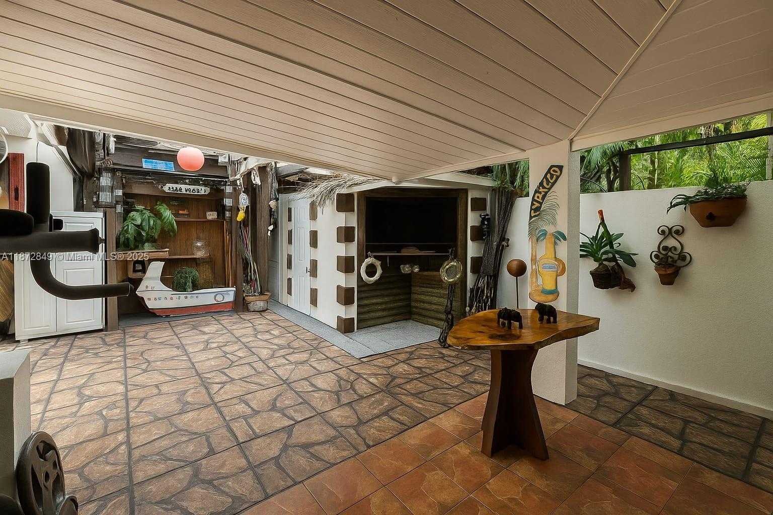 Small Image of 5306 SOUTH WEST 138TH PL, Miami Number 5