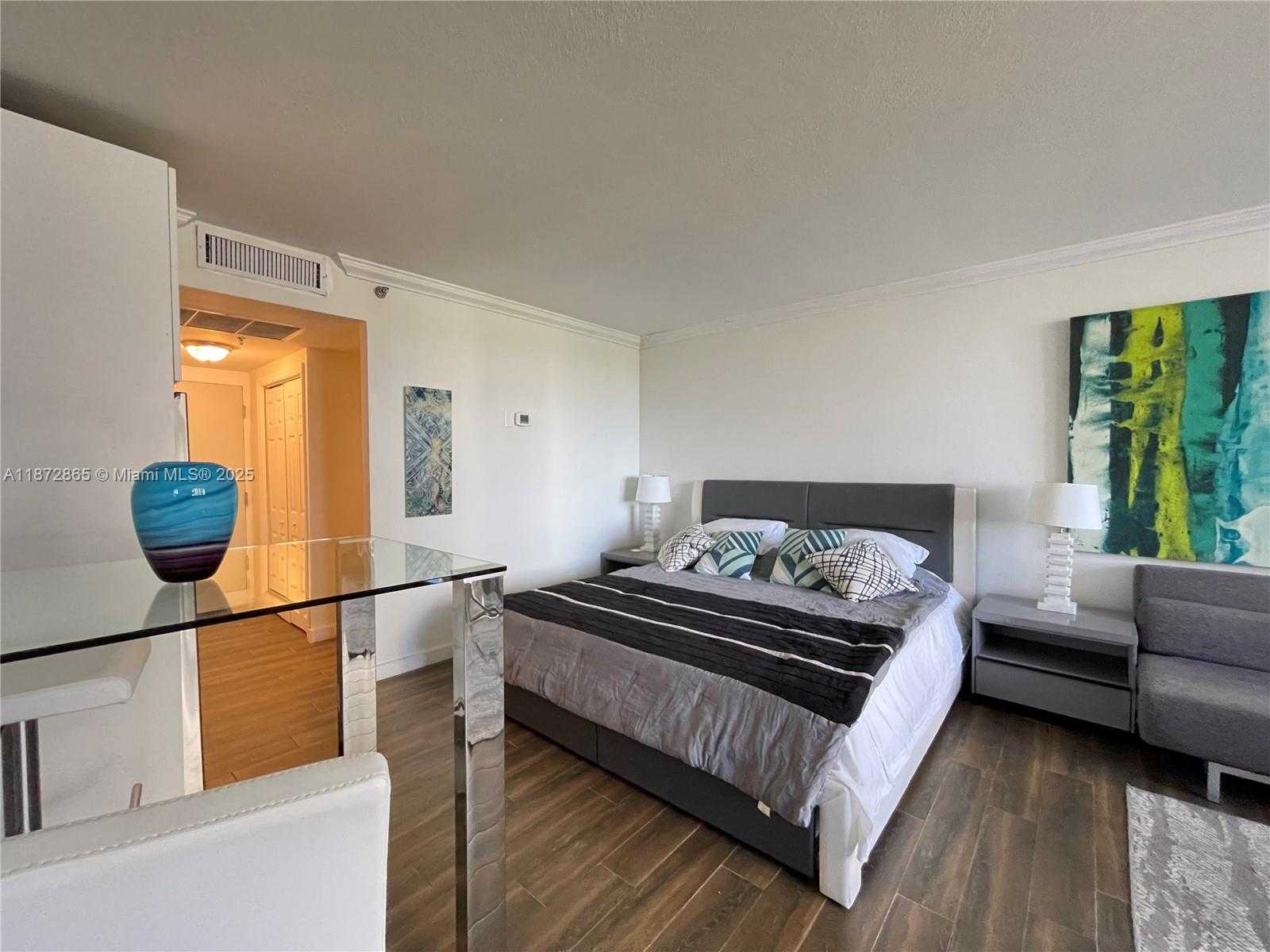 Small Image of 19201 COLLINS AVE #504, Sunny Isles Beach Number 18