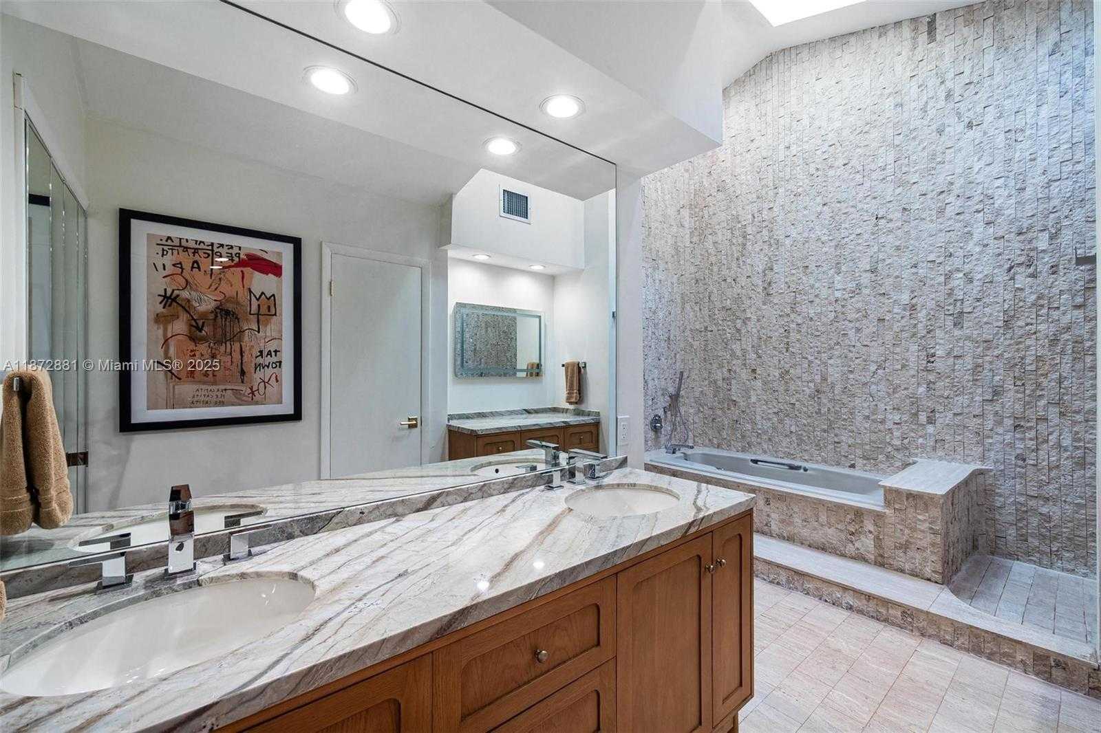 Small Image of 2000 SOUTH BAYSHORE DR #72, Miami Number 25