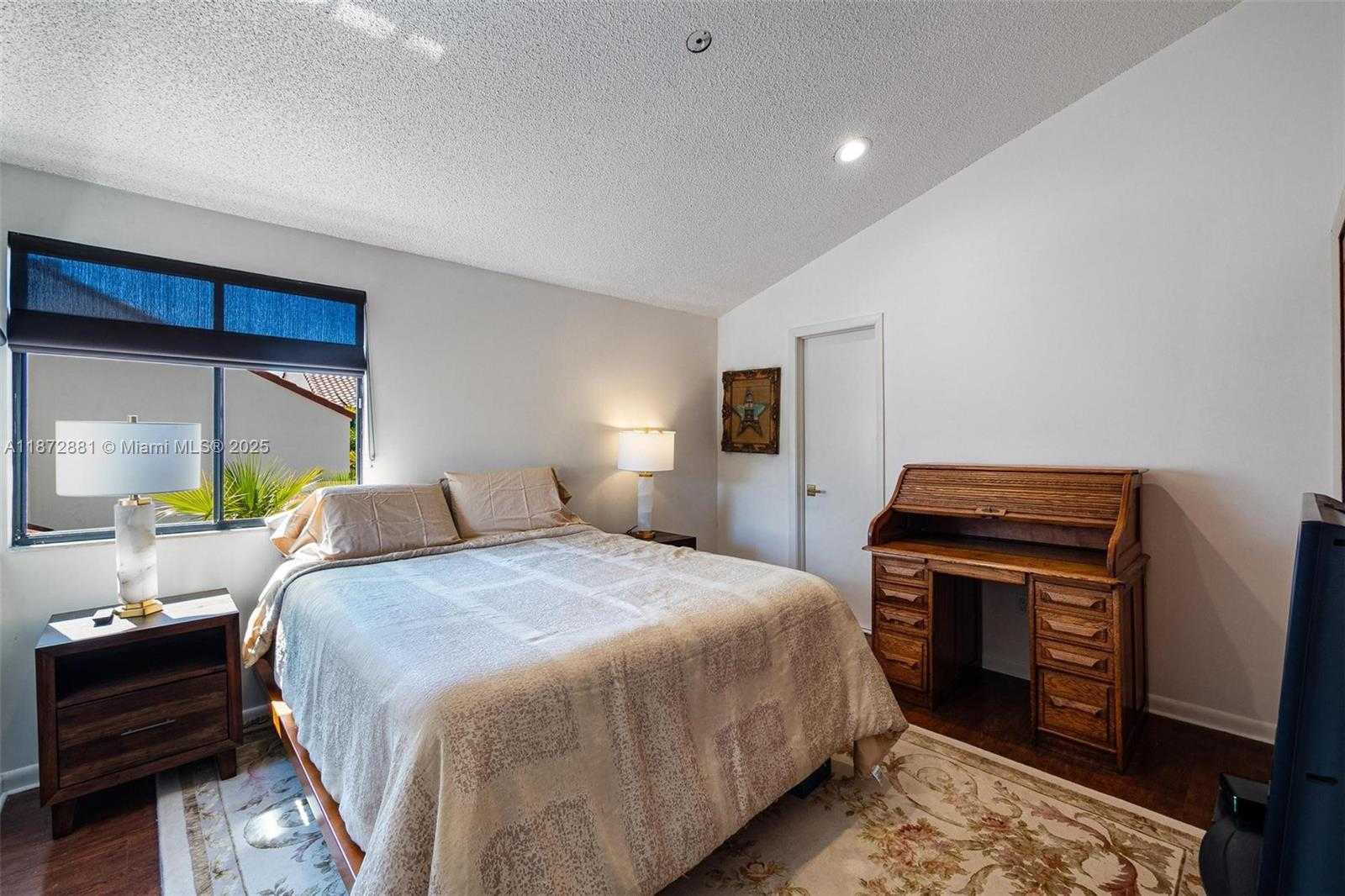 Small Image of 2000 SOUTH BAYSHORE DR #72, Miami Number 26
