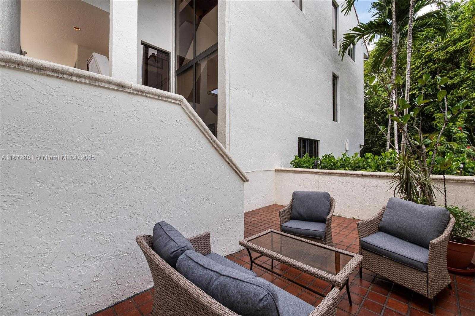 Small Image of 2000 SOUTH BAYSHORE DR #72, Miami Number 36