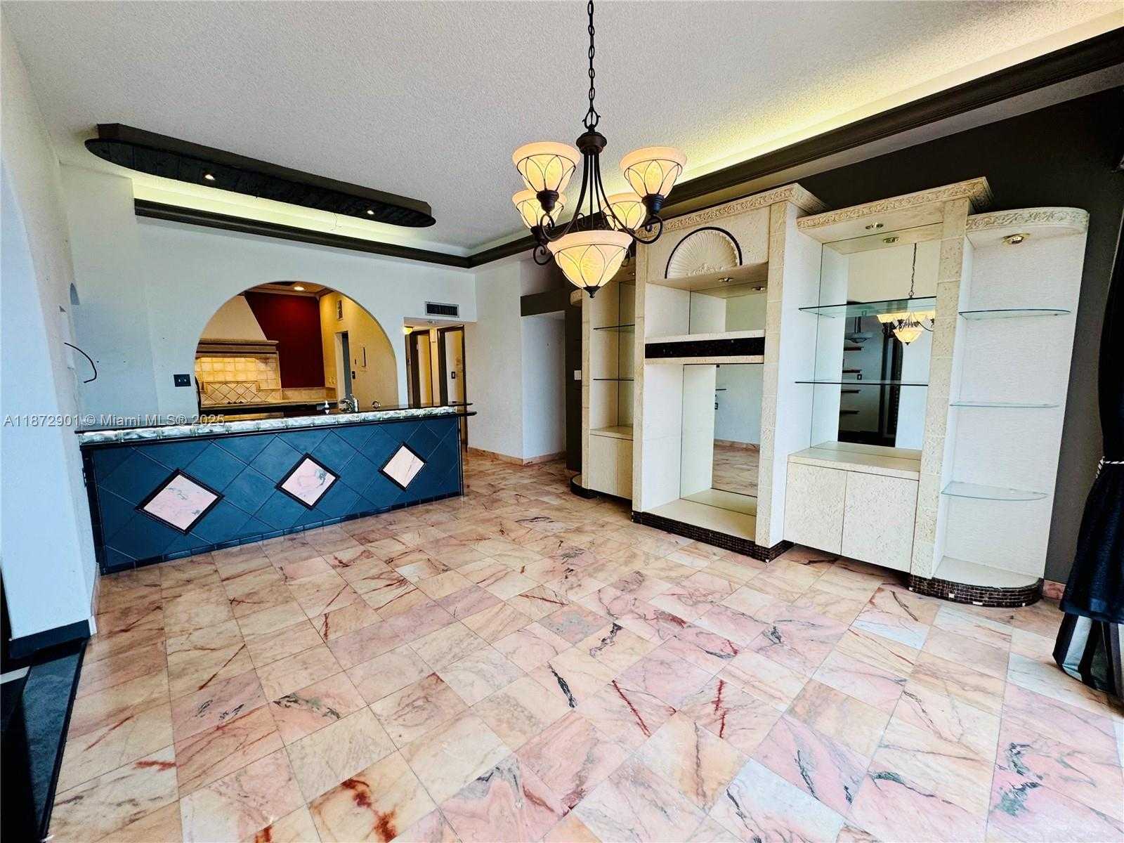 Small Image of 18071 BISCAYNE BLVD #PH03 & PH04, Aventura Number 21