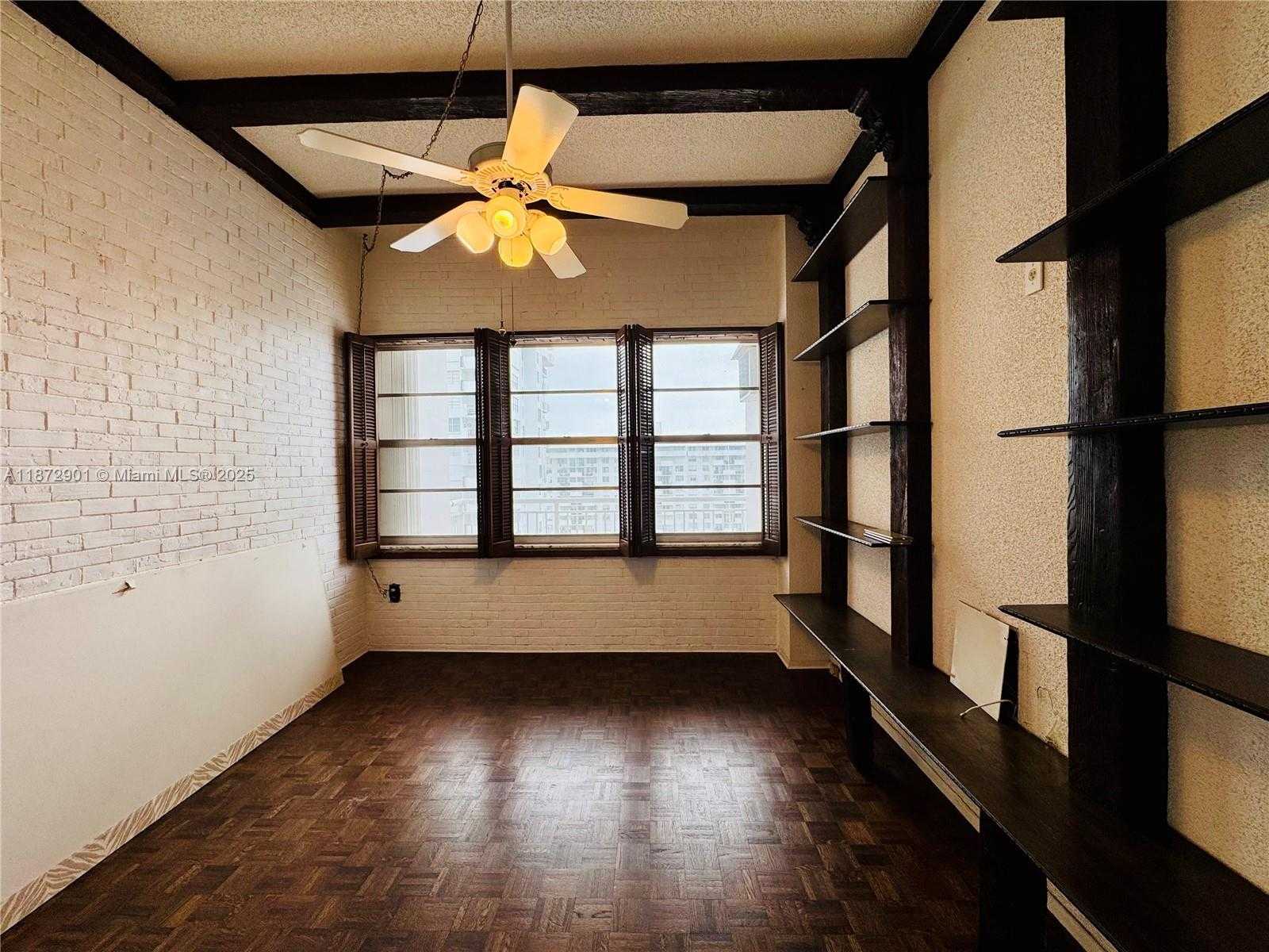 Small Image of 18071 BISCAYNE BLVD #PH03 & PH04, Aventura Number 35