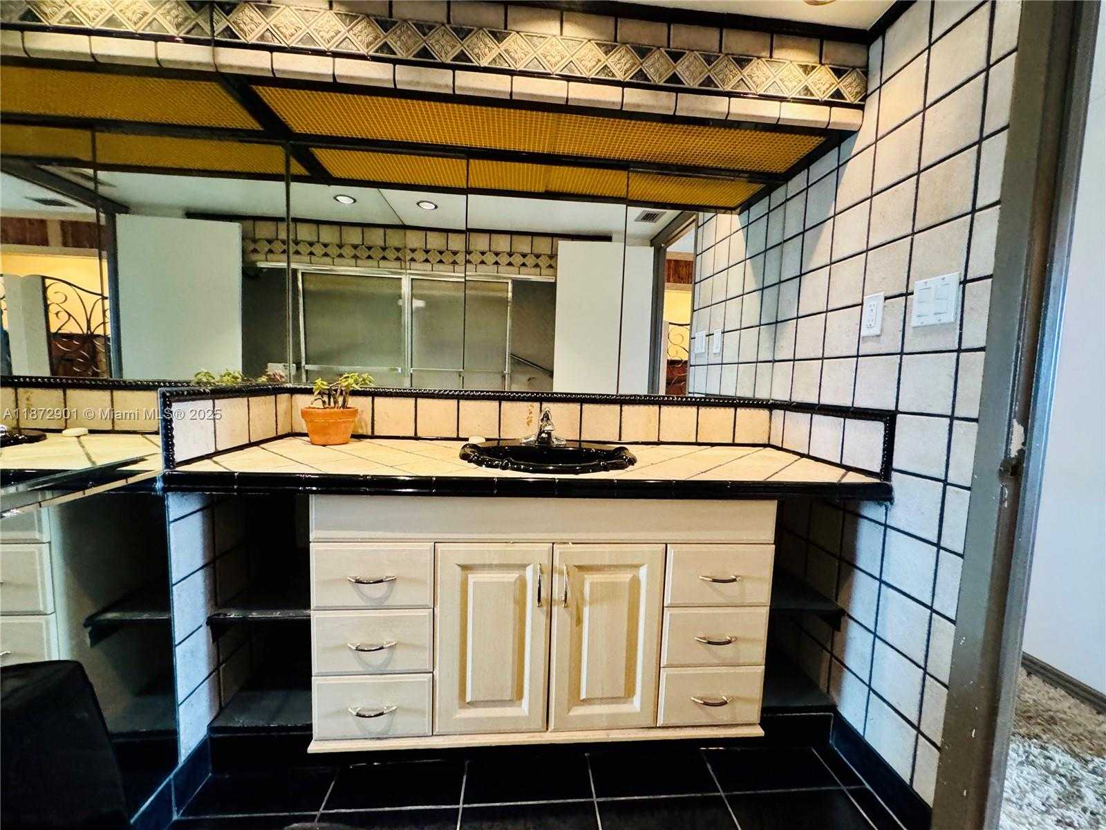 Small Image of 18071 BISCAYNE BLVD #PH03 & PH04, Aventura Number 44