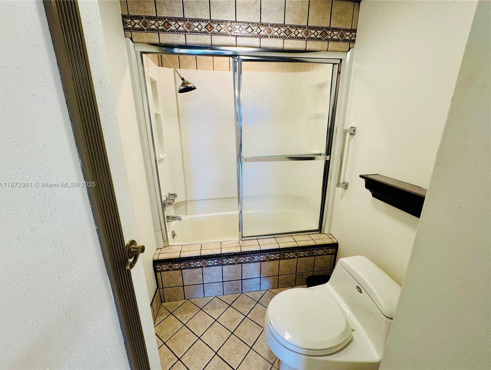 Small Image of 18071 BISCAYNE BLVD #PH03 & PH04, Aventura Number 52