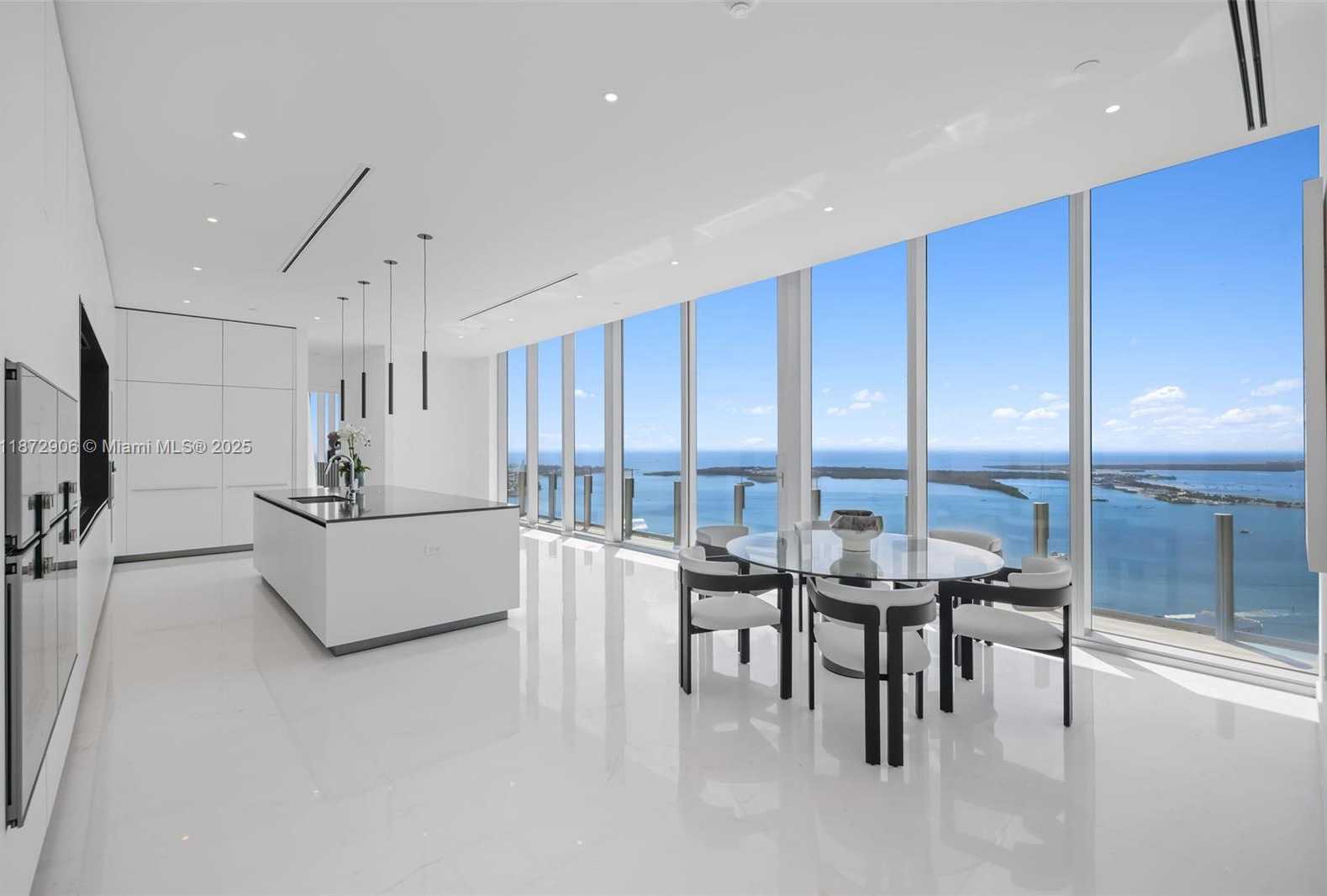 Small Image of 300 BISCAYNE BLVD WAY #PH6001, Miami Number 17