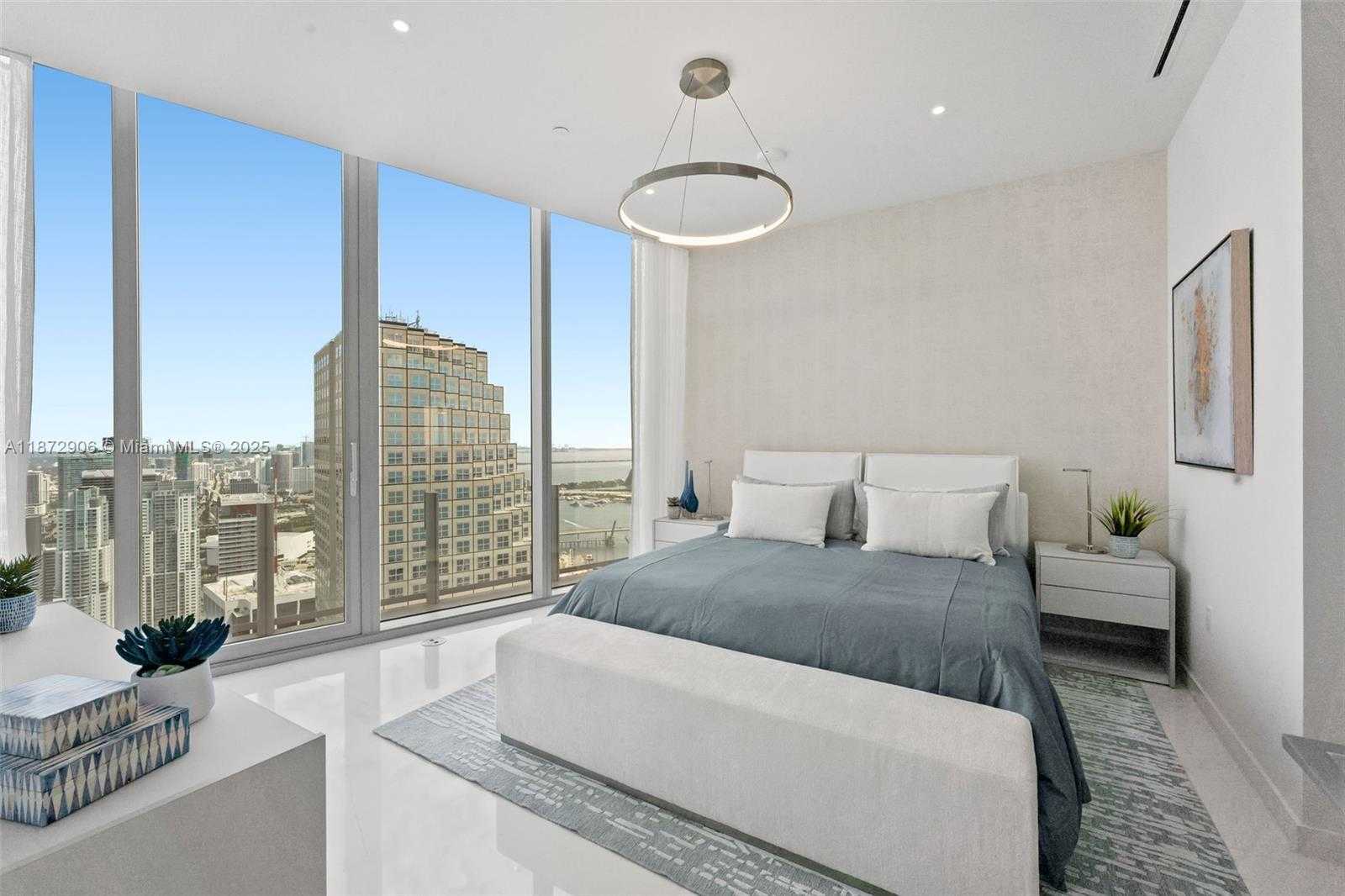 Small Image of 300 BISCAYNE BLVD WAY #PH6001, Miami Number 43