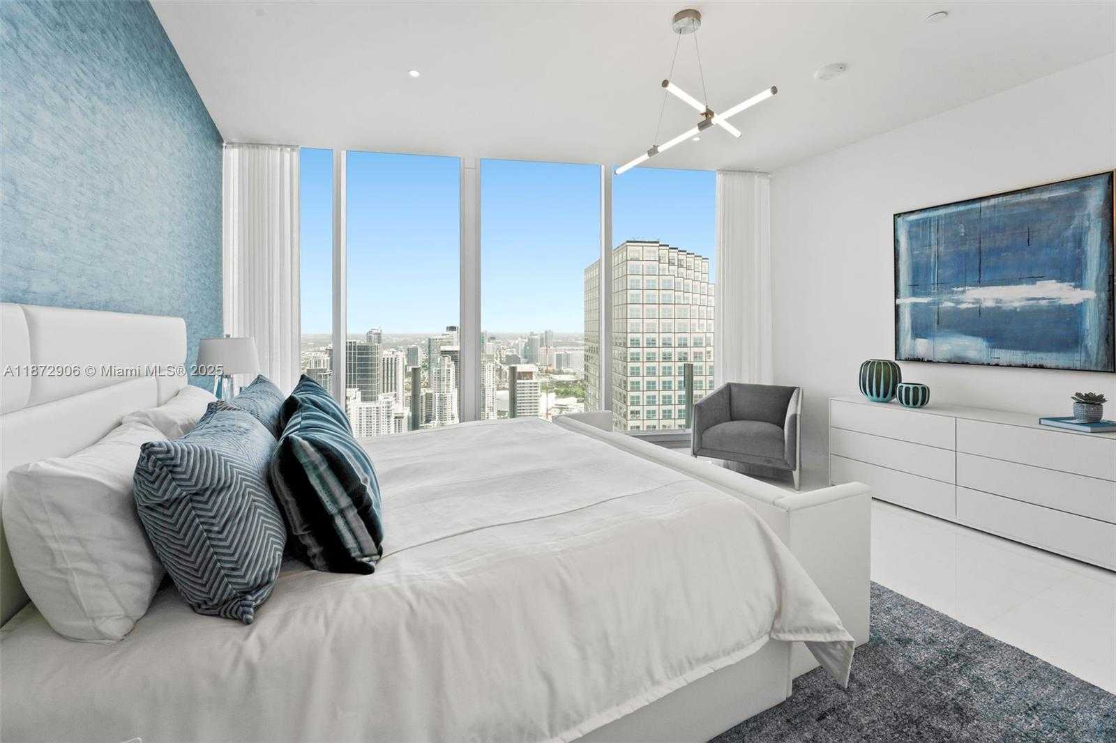 Small Image of 300 BISCAYNE BLVD WAY #PH6001, Miami Number 53