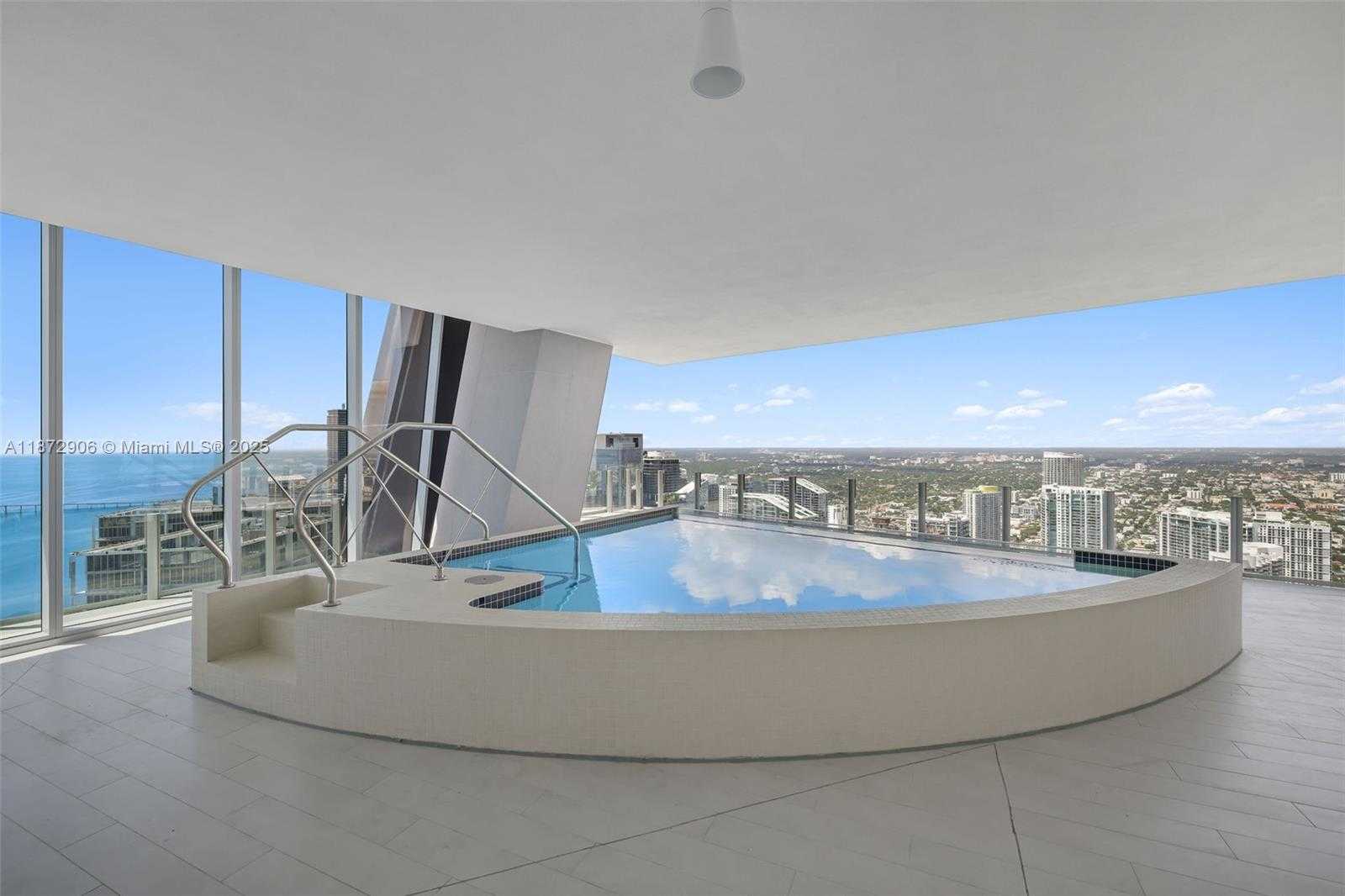 Small Image of 300 BISCAYNE BLVD WAY #PH6001, Miami Number 59