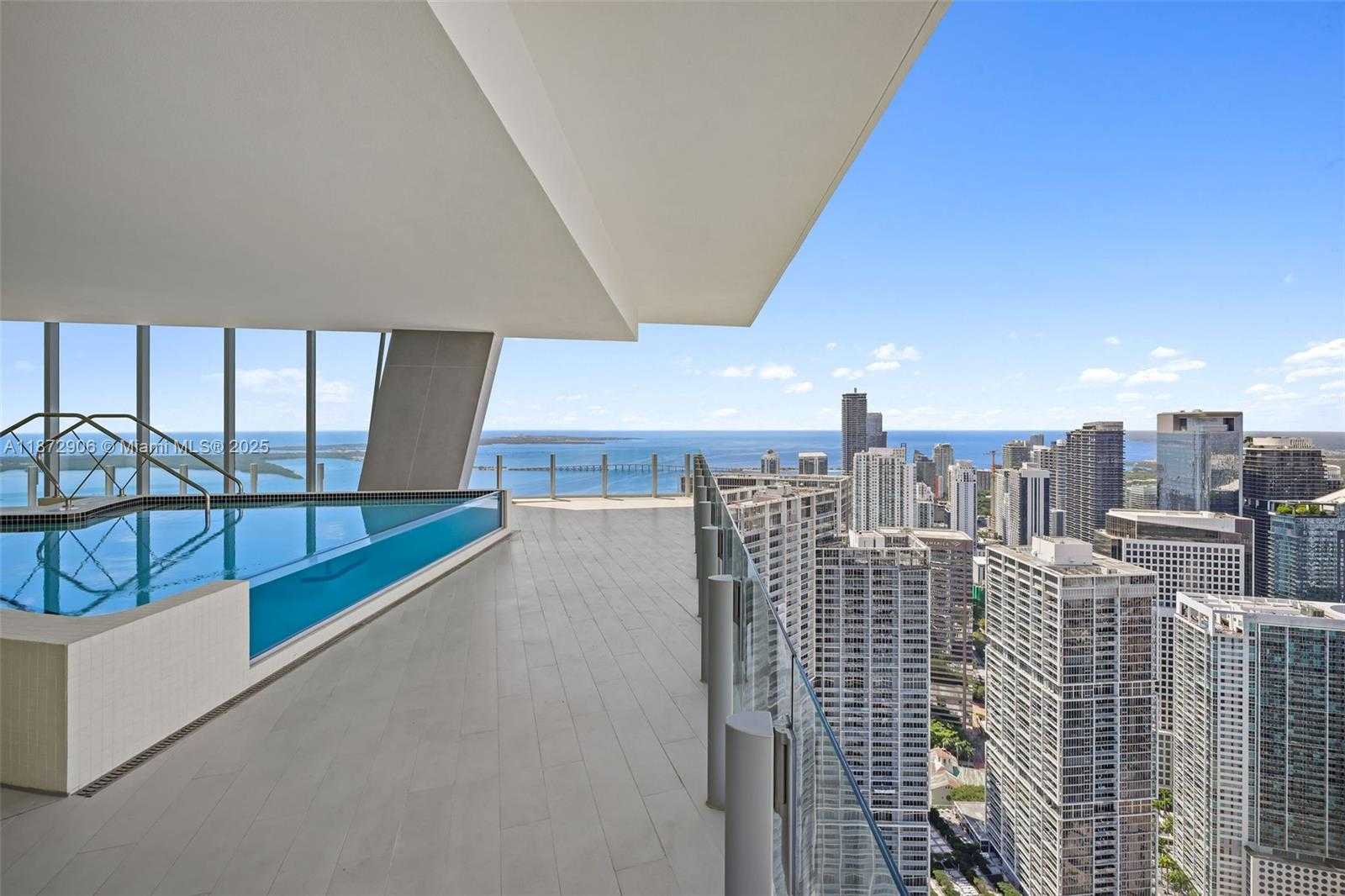Small Image of 300 BISCAYNE BLVD WAY #PH6001, Miami Number 61