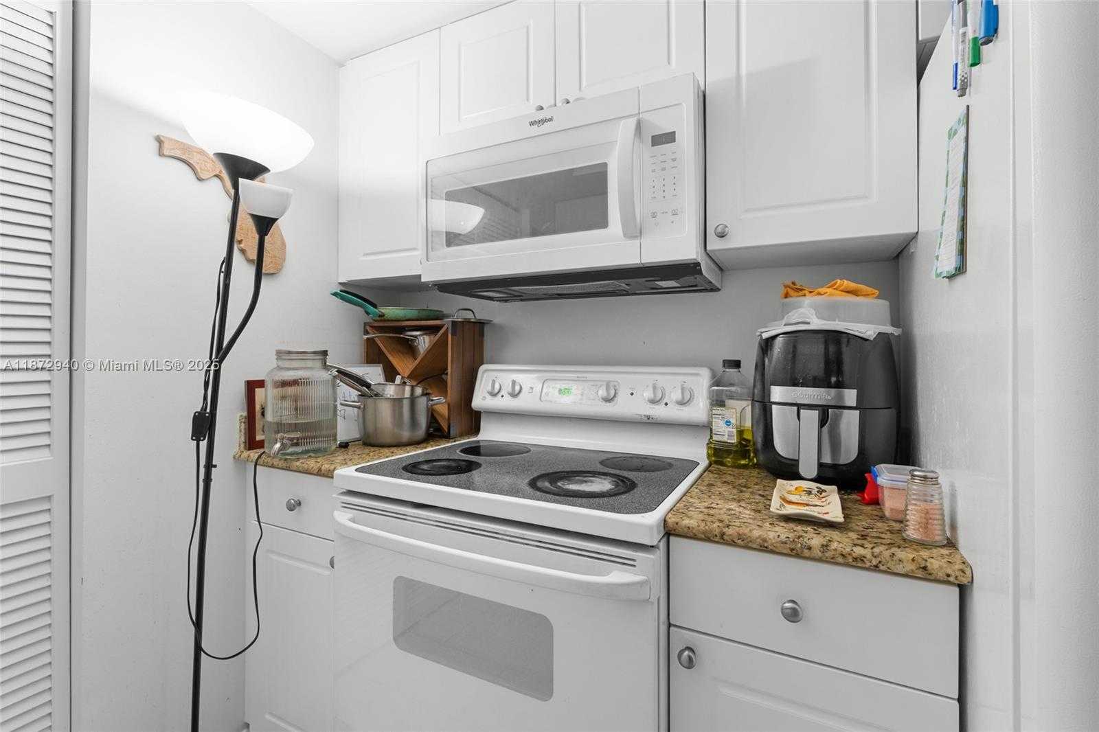 Small Image of 19501 WEST COUNTRY CLUB DR #2415, Aventura Number 14